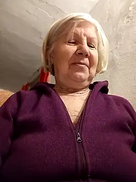 Snapshot of KlaudiaDarling chatting on 02/08/26, 06:00 KlaudiaDarling online show from 02/08/26, 06:00