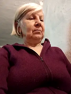 Snapshot of KlaudiaDarling chatting on 02/16/26, 09:27 KlaudiaDarling online show from 02/16/26, 09:27