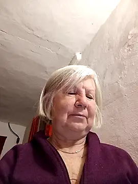 Snapshot of KlaudiaDarling chatting on 02/17/26, 03:25 KlaudiaDarling online show from 02/17/26, 03:25
