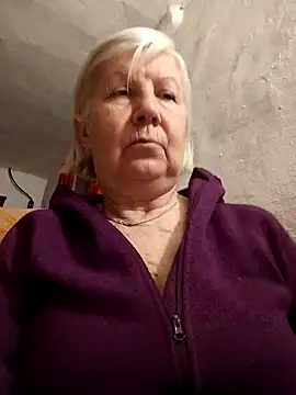 Snapshot of KlaudiaDarling chatting on 02/19/26, 04:03 KlaudiaDarling online show from 02/19/26, 04:03