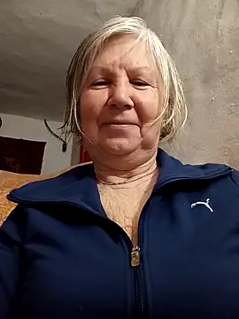 Snapshot of KlaudiaDarling chatting on 02/21/26, 12:00 KlaudiaDarling online show from 02/21/26, 12:00