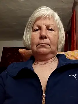 Snapshot of KlaudiaDarling chatting on 03/29/26, 01:05 KlaudiaDarling online show from 03/29/26, 01:05