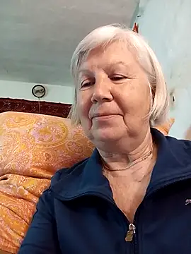 Snapshot of KlaudiaDarling chatting on 04/01/26, 09:43 KlaudiaDarling online show from 04/01/26, 09:43