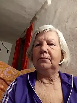 Snapshot of KlaudiaDarling chatting on 04/03/26, 11:14 KlaudiaDarling online show from 04/03/26, 11:14