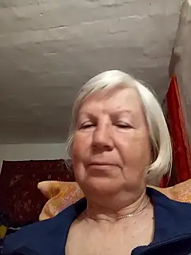 Snapshot of KlaudiaDarling chatting on 04/16/26, 09:39 KlaudiaDarling online show from 04/16/26, 09:39
