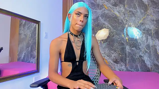 ISABELLA-SCOTT online show from 04/30/26, 08:37