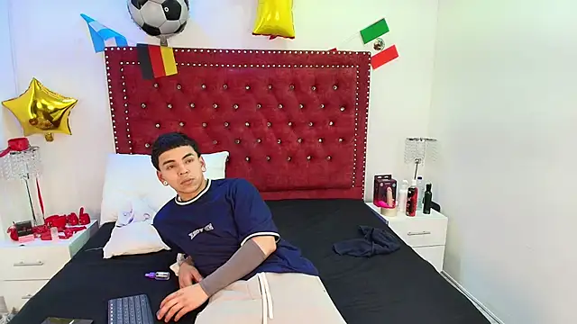 Jaden and sofia online show from 06/30/26, 03:07