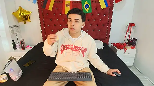 Jaden and sofia online show from 07/09/26, 02:59