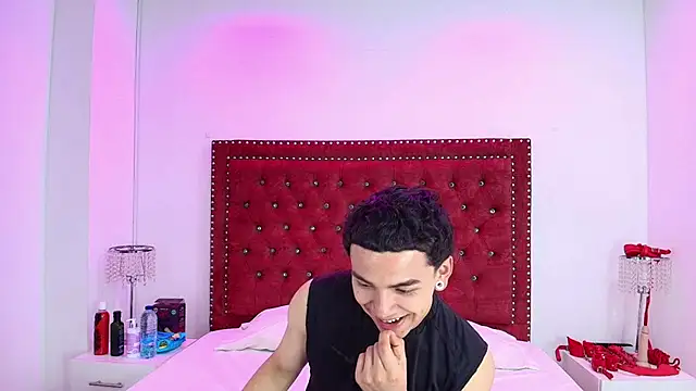 Jaden and sofia online show from 07/26/26, 03:14