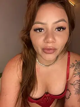 Snapshot of Isisbennett chatting on 04/18/26, 06:45 Isisbennett online show from 04/18/26, 06:45