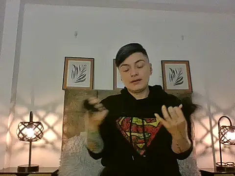 Snapshot of kat_paradise chatting on 02/22/26, 11:53 kat paradise online show from 02/22/26, 11:53