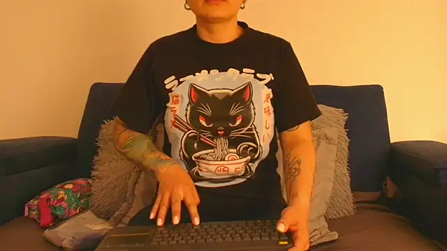 kat paradise online show from 07/28/26, 11:50