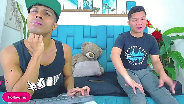 Interracial Snow Bunny online show from 05/14/26, 09:10