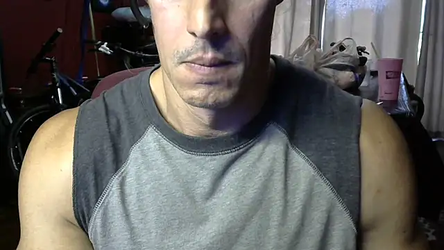 Snapshot of koolchillfun696969 chatting on 05/15/26, 12:17 koolchillfun696969 online show from 05/15/26, 12:17