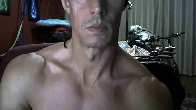 Snapshot of koolchillfun696969 chatting on 05/24/26, 06:40 koolchillfun696969 online show from 05/24/26, 06:40