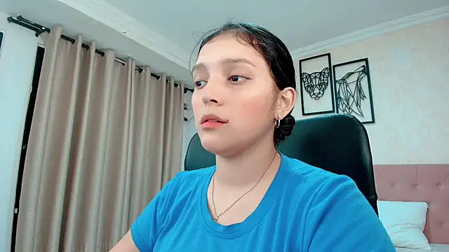 Snapshot of littlemolly_walcott chatting on 03/06/26, 01:13 littlemolly walcott online show from 03/06/26, 01:13