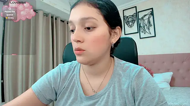 Snapshot of littlemolly_walcott chatting on 03/21/26, 12:04 littlemolly walcott online show from 03/21/26, 12:04