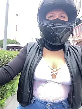Snapshot of Scarlet_auraa chatting on 02/05/26, 07:29 Scarlet auraa online show from 02/05/26, 07:29