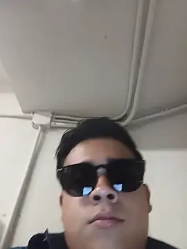 Yosoyelmismo-6737 online show from 06/15/26, 10:23
