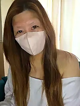 Snapshot of ria-1224 chatting on 04/17/26, 12:57 ria-1224 online show from 04/17/26, 12:57