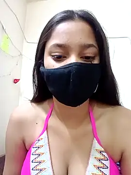 Snapshot of sexyyy_sonia chatting on 02/13/26, 08:10 sexyyy sonia online show from 02/13/26, 08:10
