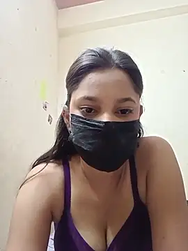 Snapshot of sexyyy_sonia chatting on 05/19/26, 05:47 sexyyy sonia online show from 05/19/26, 05:47