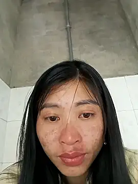 Snapshot of Hiniyk2 chatting on 01/13/26, 05:46 Hiniyk2 online show from 01/13/26, 05:46