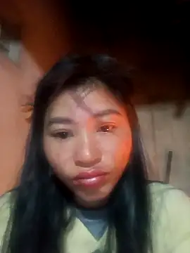 Snapshot of Hiniyk2 chatting on 01/13/26, 11:21 Hiniyk2 online show from 01/13/26, 11:21