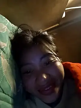 Snapshot of Hiniyk2 chatting on 01/14/26, 12:44 Hiniyk2 online show from 01/14/26, 12:44