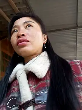 Snapshot of Hiniyk2 chatting on 01/16/26, 02:48 Hiniyk2 online show from 01/16/26, 02:48