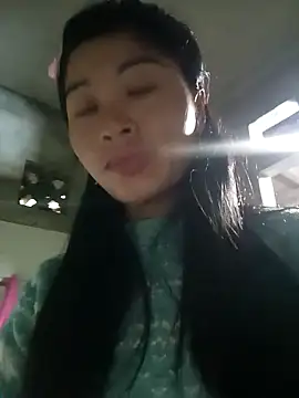 Snapshot of Hiniyk2 chatting on 02/01/26, 12:53 Hiniyk2 online show from 02/01/26, 12:53