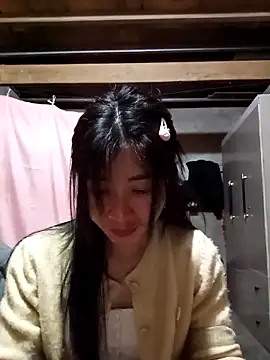 Snapshot of Hiniyk2 chatting on 02/04/26, 12:44 Hiniyk2 online show from 02/04/26, 12:44