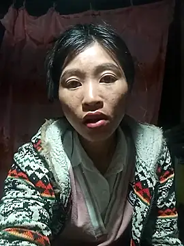Snapshot of Hiniyk2 chatting on 02/10/26, 03:21 Hiniyk2 online show from 02/10/26, 03:21