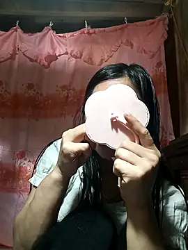 Snapshot of Hiniyk2 chatting on 02/14/26, 03:47 Hiniyk2 online show from 02/14/26, 03:47