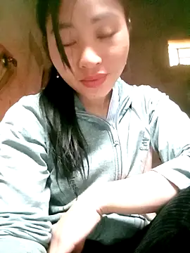 Snapshot of Hiniyk2 chatting on 03/04/26, 05:02 Hiniyk2 online show from 03/04/26, 05:02