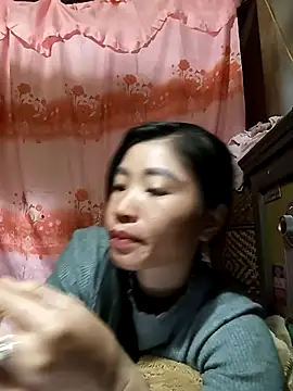 Snapshot of Hiniyk2 chatting on 03/10/26, 05:34 Hiniyk2 online show from 03/10/26, 05:34