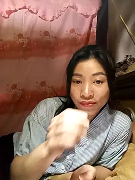 Snapshot of Hiniyk2 chatting on 03/25/26, 05:13 Hiniyk2 online show from 03/25/26, 05:13