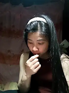 Snapshot of Hiniyk2 chatting on 04/03/26, 01:31 Hiniyk2 online show from 04/03/26, 01:31