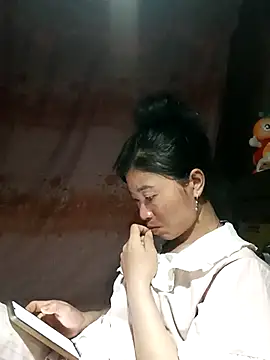 Snapshot of Hiniyk2 chatting on 04/23/26, 01:46 Hiniyk2 online show from 04/23/26, 01:46