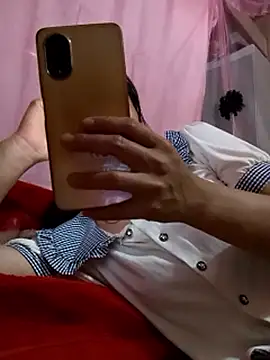 Snapshot of Hiniyk2 chatting on 05/20/26, 03:24 Hiniyk2 online show from 05/20/26, 03:24