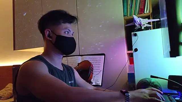 OnlyHand9x online show from 06/12/26, 04:17