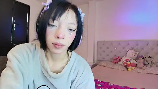 Snapshot of Diamond__cherry69 chatting on 03/18/26, 12:52 Diamond cherry69 online show from 03/18/26, 12:52