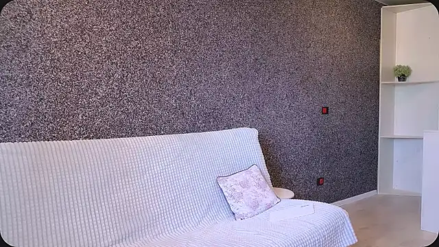 Amanda Luxe online show from 06/24/26, 02:21