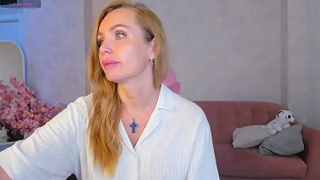 Marie Hayes online show from 07/27/26, 01:12