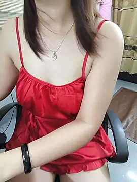 Snapshot of Heni6368 chatting on 06/05/26, 10:59 Heni6368 online show from 06/05/26, 10:59