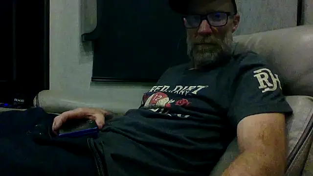 Snapshot of tittycum3636 chatting on 02/21/26, 06:36 tittycum3636 online show from 02/21/26, 06:36