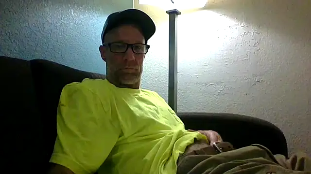 Snapshot of tittycum3636 chatting on 03/23/26, 05:44 tittycum3636 online show from 03/23/26, 05:44