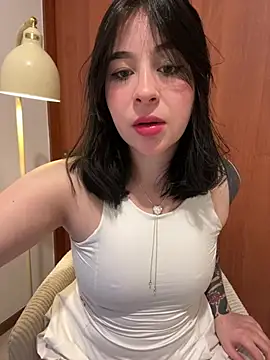 evelynrosess1 online show from 06/25/26, 02:11