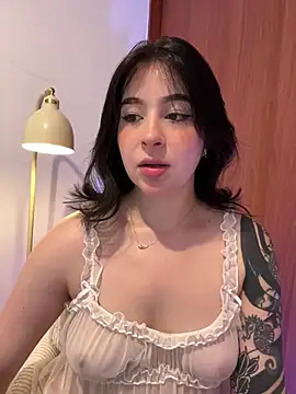evelynrosess1 online show from 07/05/26, 09:11
