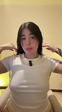 evelynrosess1 online show from 07/10/26, 12:37